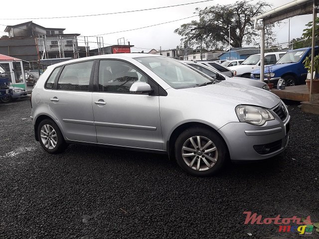 2007' Volkswagen Polo photo #2