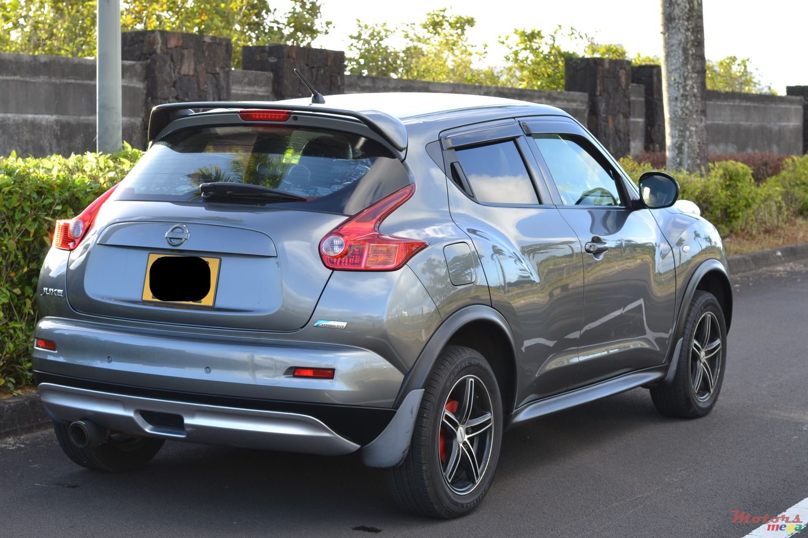 2012' Nissan Juke photo #6