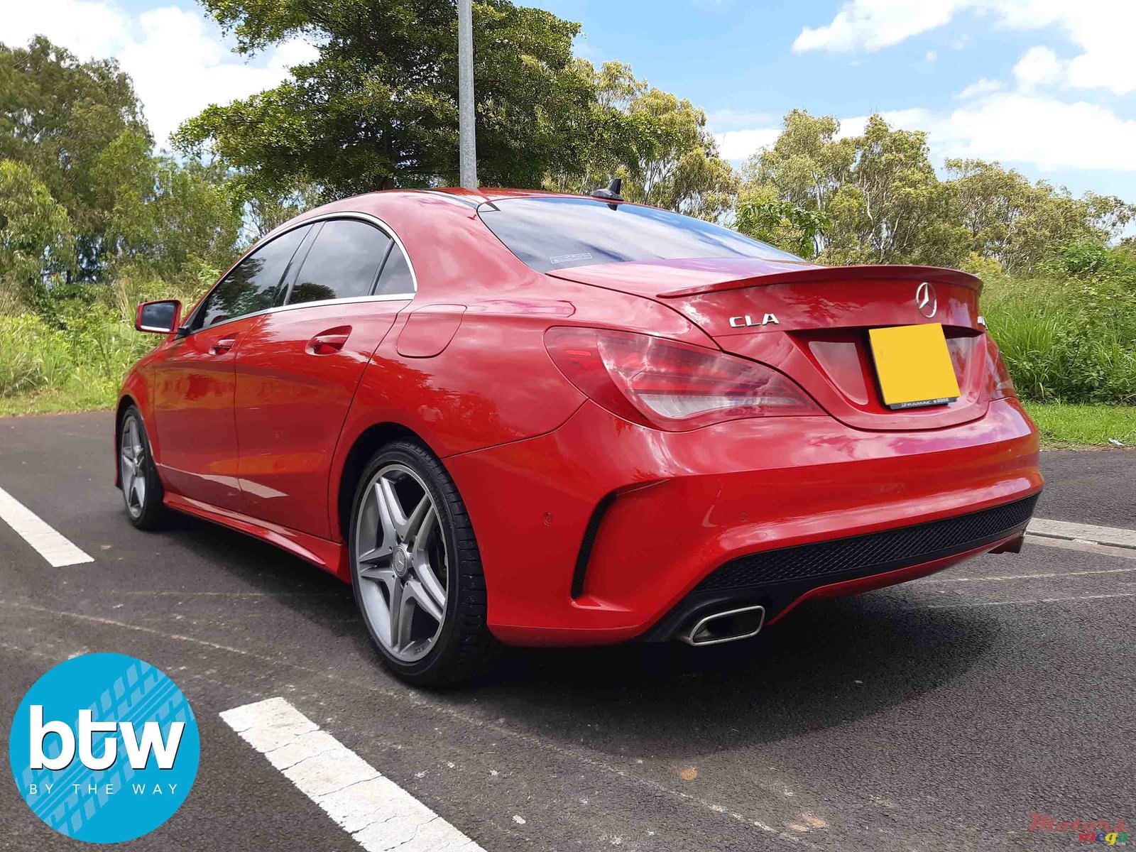 2013' Mercedes-Benz CLA-Class 180 AMG photo #2