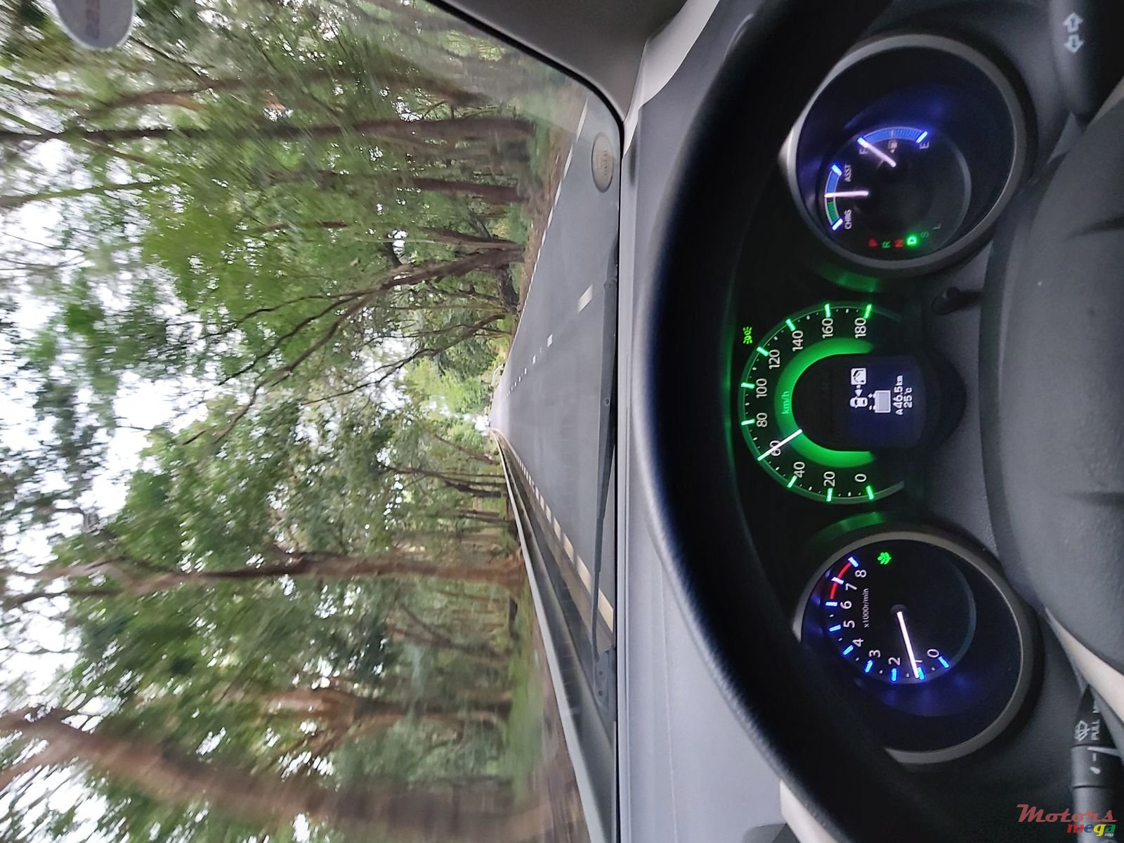 2010' Honda Fit photo #1