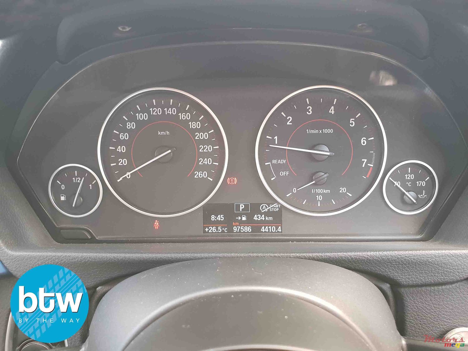 2014' BMW 316 photo #7