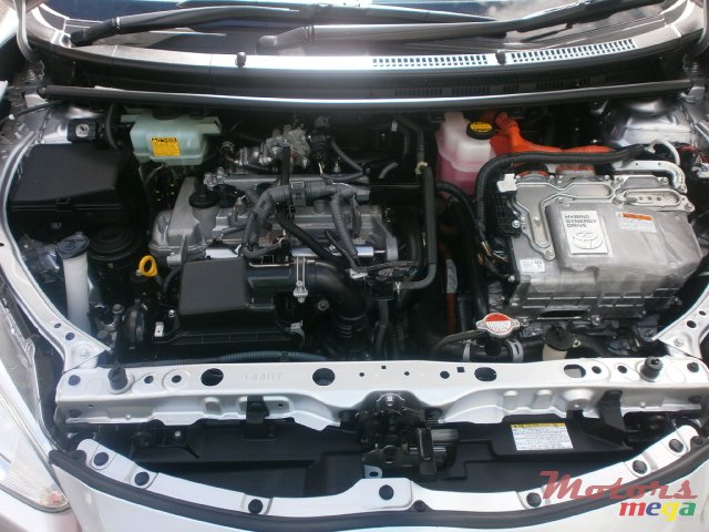 2016' Toyota Aqua photo #3