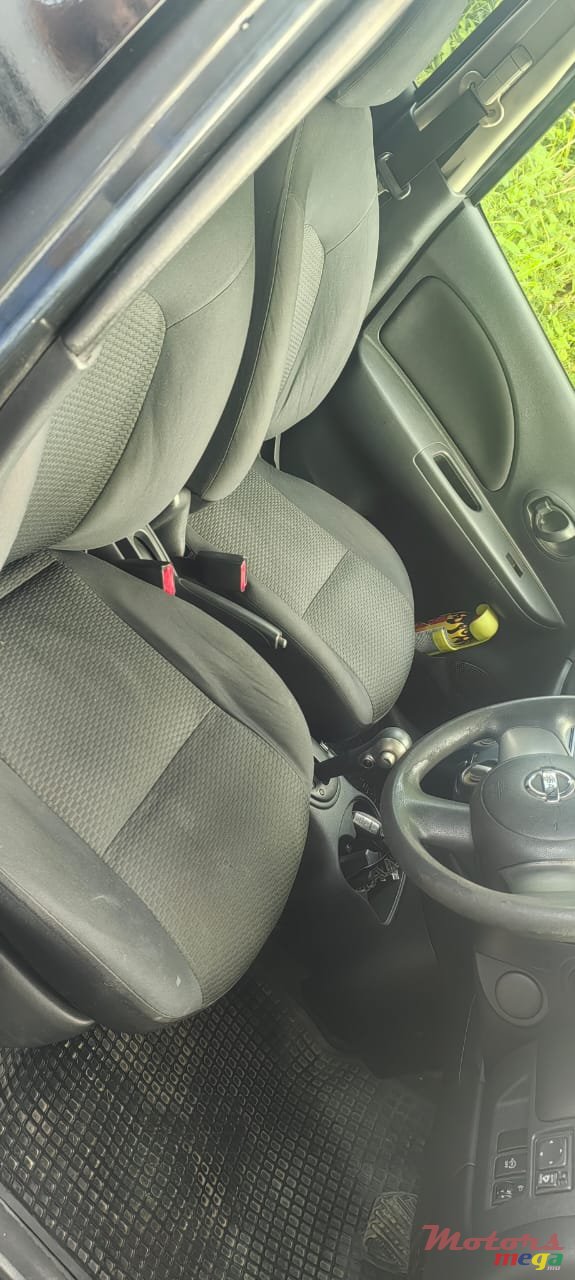 2011' Nissan March photo #6