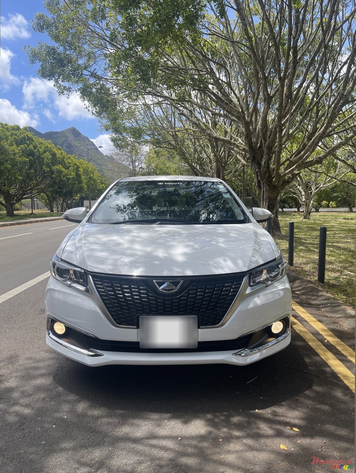 2018' Toyota Allion photo #2