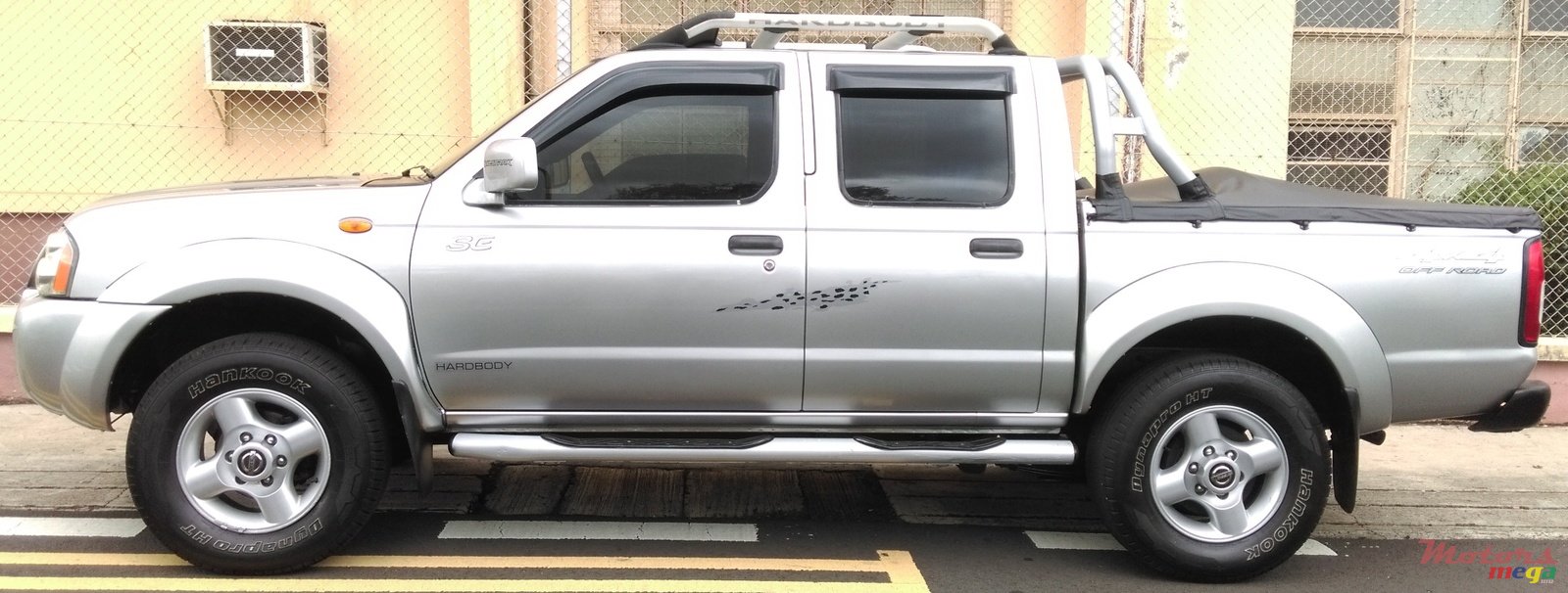 2005' Nissan Hardbody photo #4