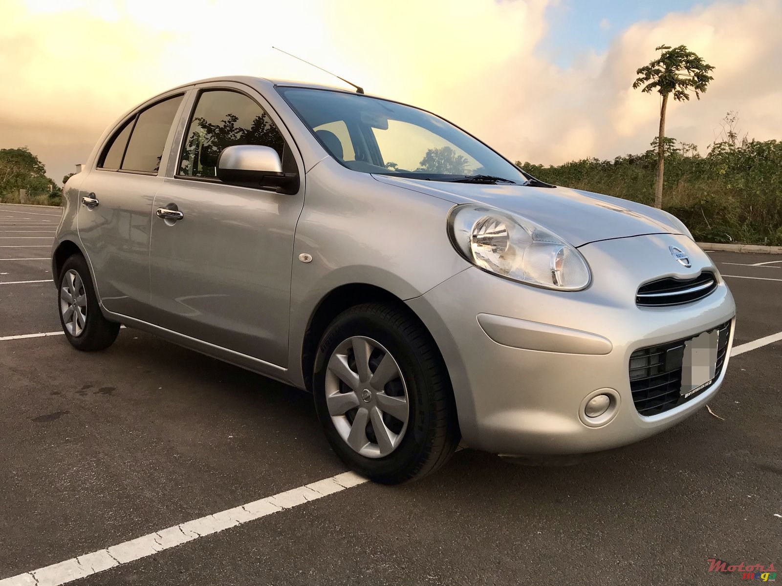 2013' Nissan March photo #2