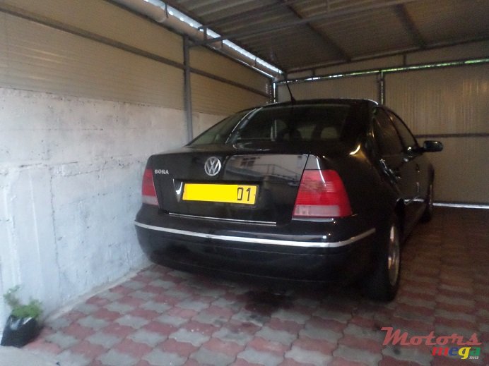 2001' Volkswagen Bora Reconditioned photo #2