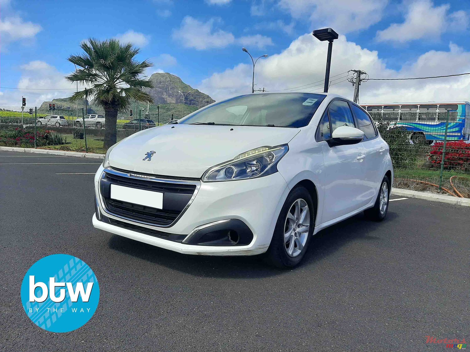 2016' Peugeot 208 photo #2