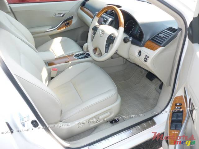 2007' Toyota Premio December 2007 photo #6