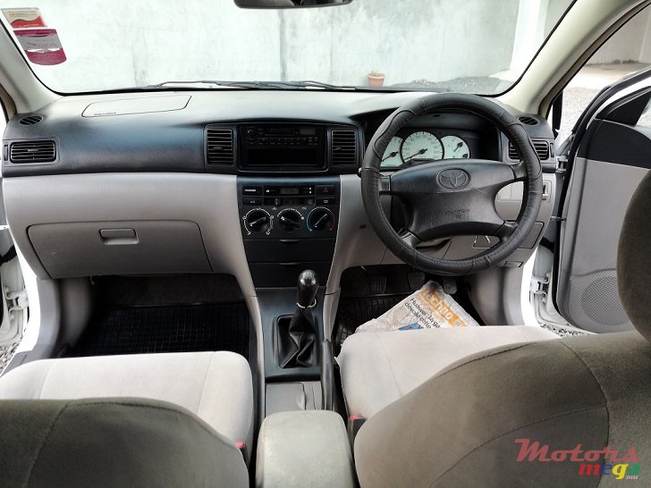 2001' Toyota Corolla NZE JAPAN photo #3