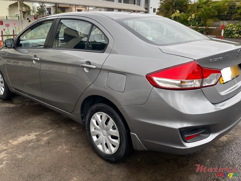 2019' Suzuki Ciaz photo #3