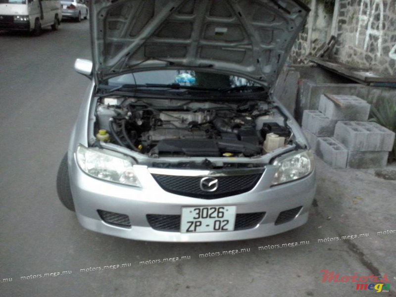 2002' Mazda 323 dorizin photo #3
