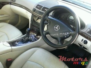 2006' Mercedes-Benz E-Class E200 W211 photo #4