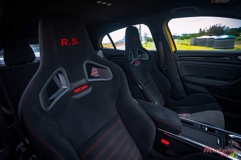 2020' Renault Megane RS photo #7