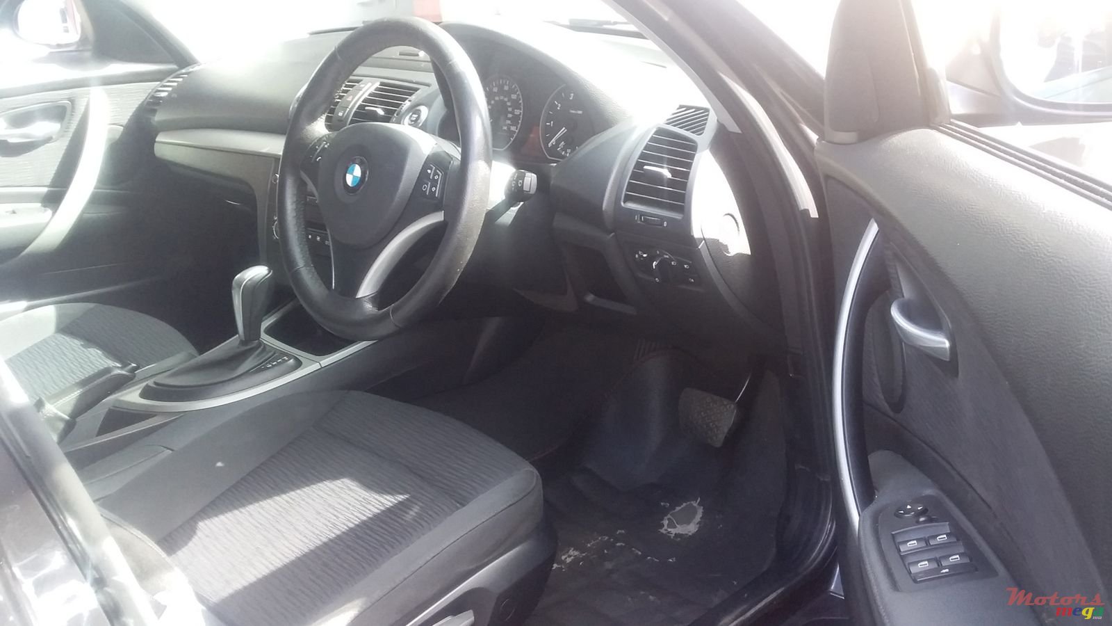 2008' BMW 1 Series 116i photo #3