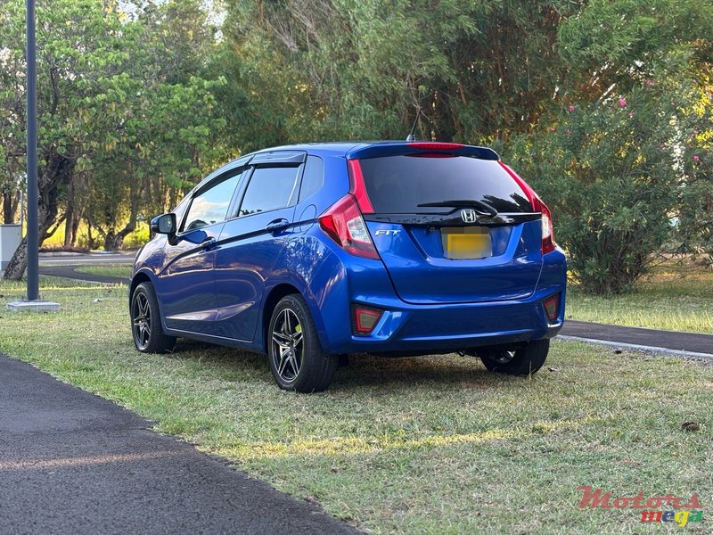 2013' Honda Fit photo #3