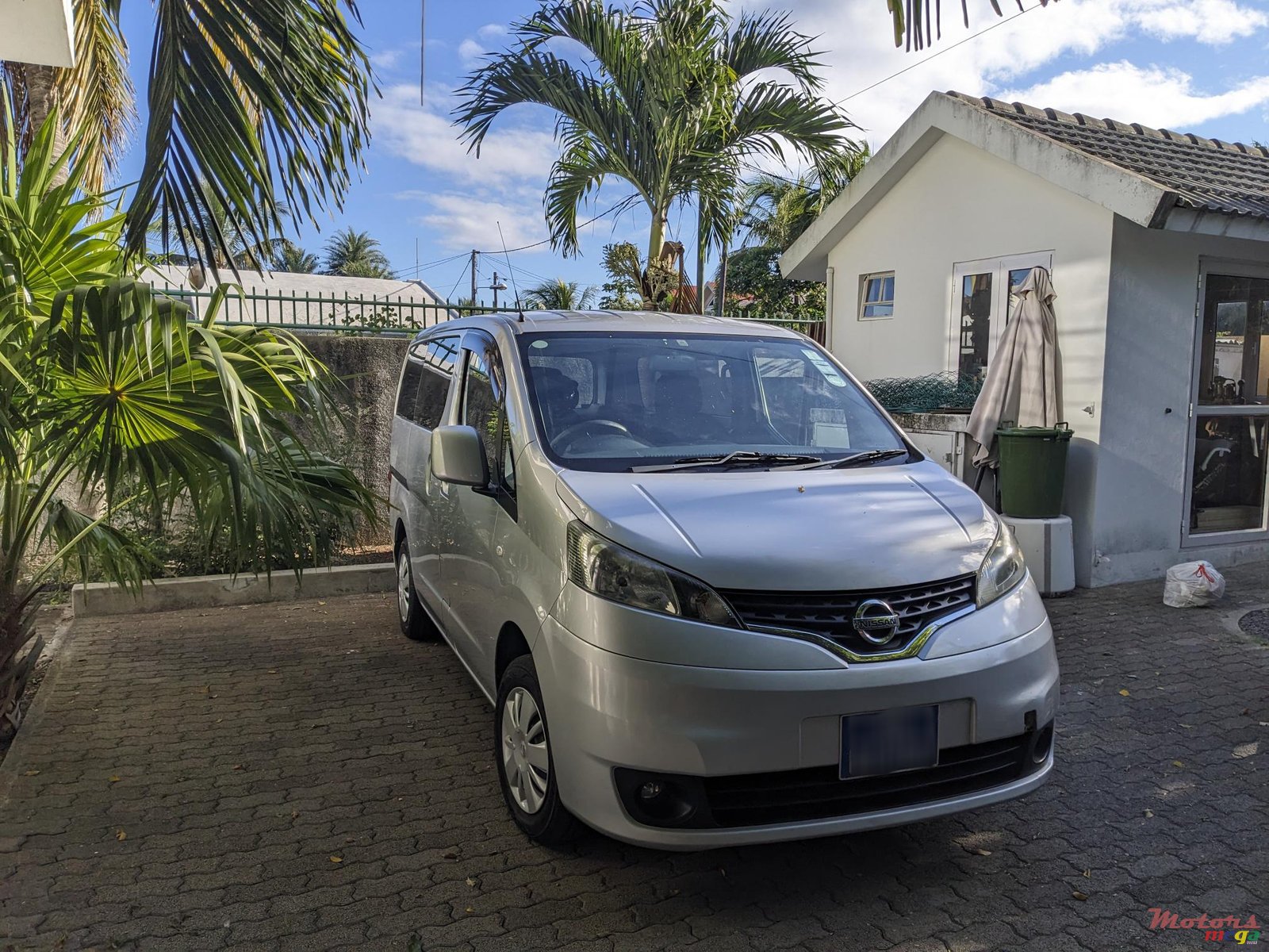 2016' Nissan NV200 photo #1