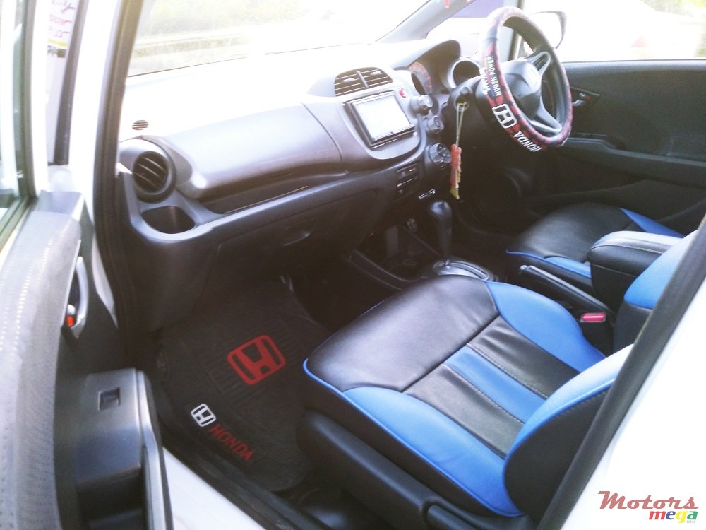 2008' Honda FIT 1.3 photo #6