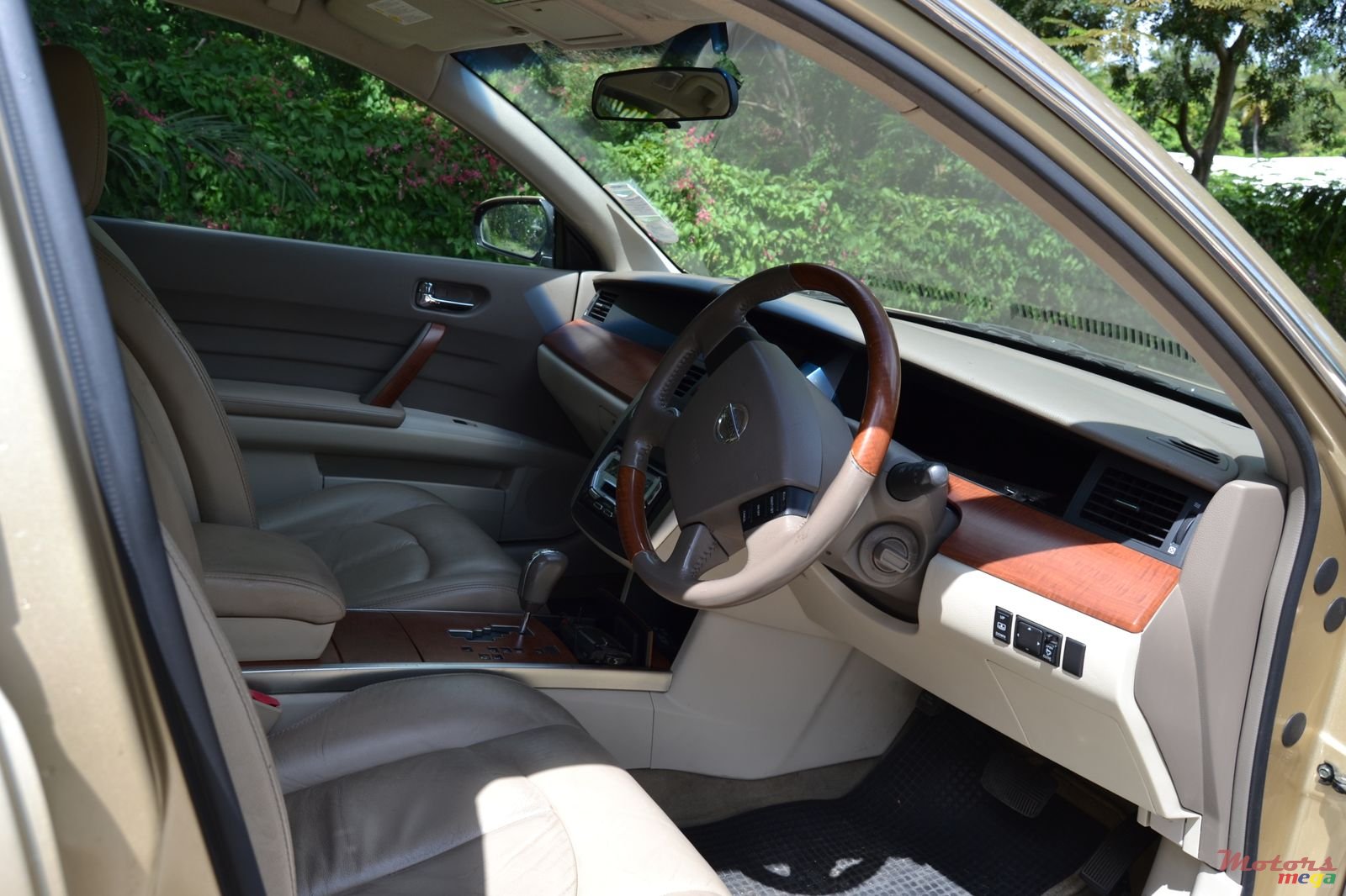 2005' Nissan Cefiro photo #3