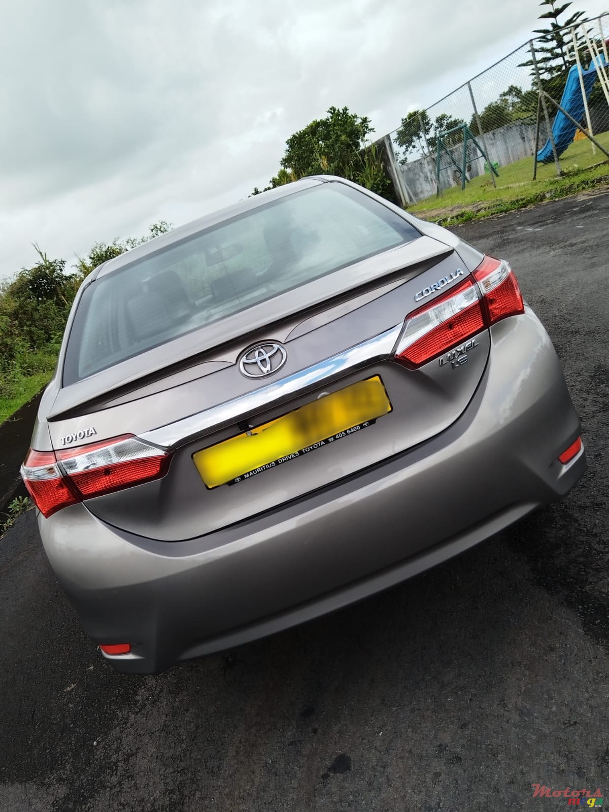 2015' Toyota Corolla Fully executive photo #2