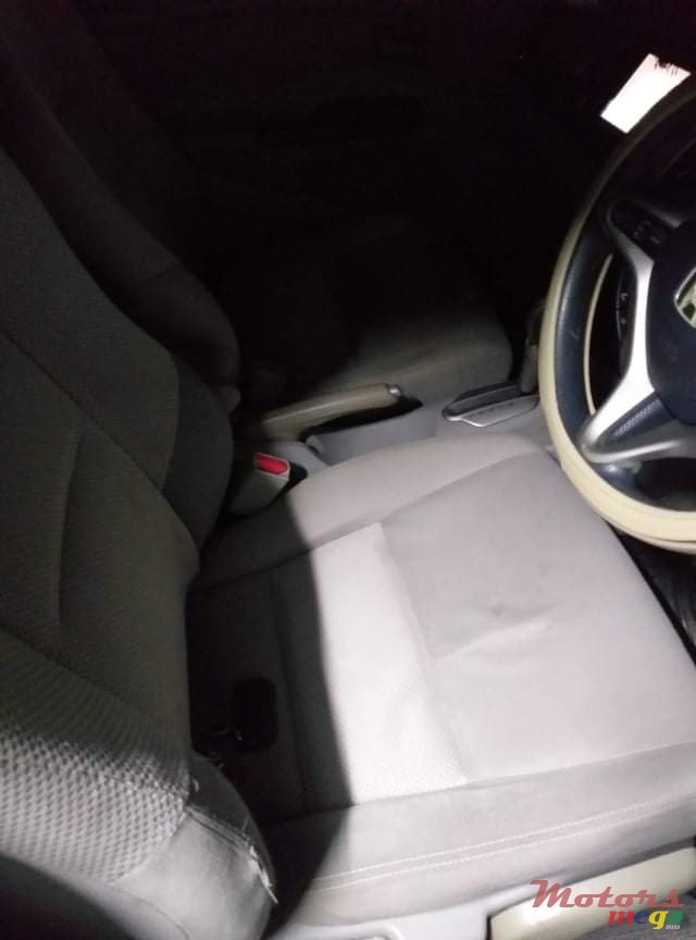 2009' Honda Insight photo #5