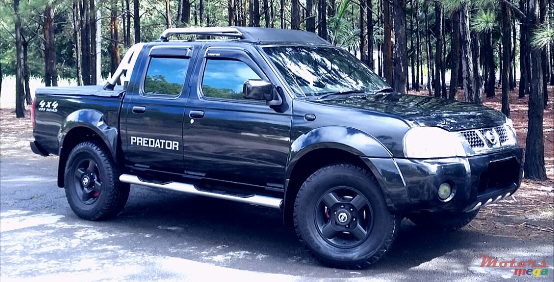 2009' Nissan Hardbody 4x4 3.0 predator photo #1
