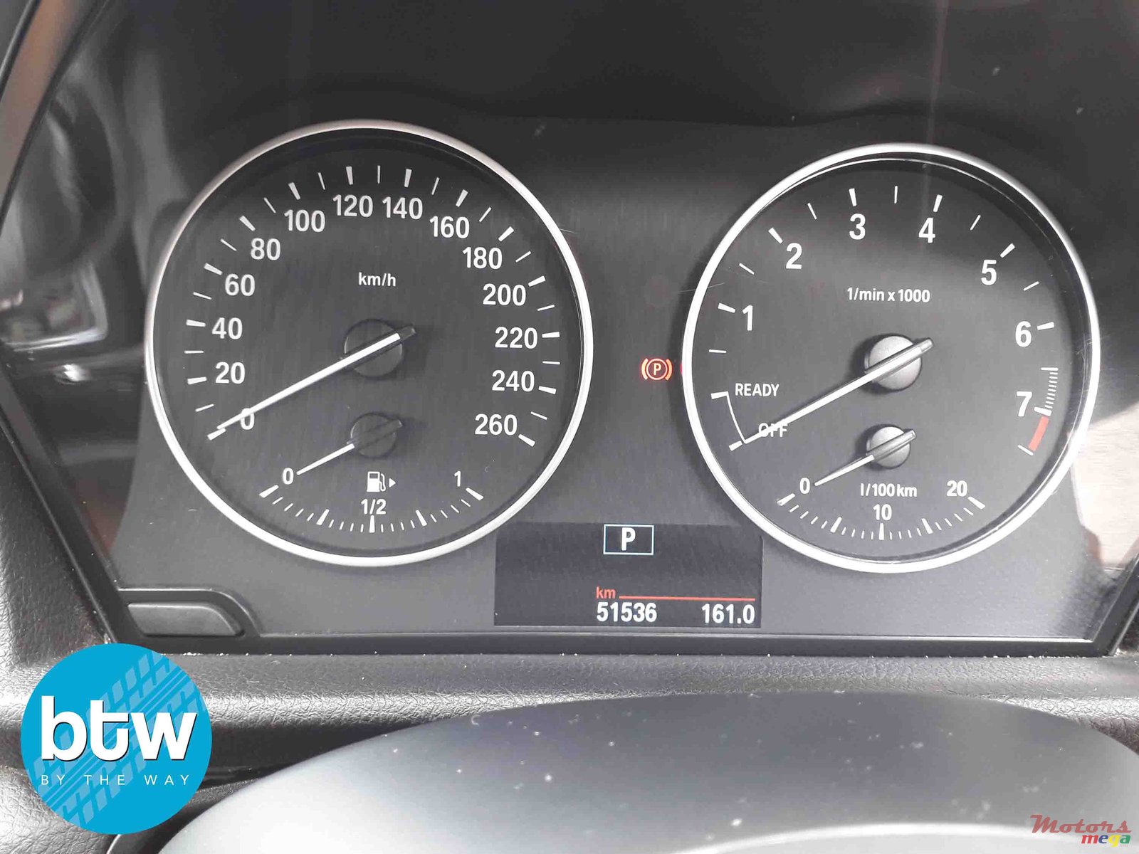 2015' BMW 2 Series 218i Gran Tourer photo #7