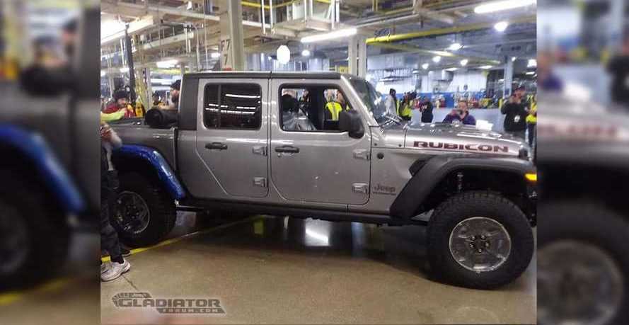 First Production 2020 Jeep Gladiator Rolls Off The Assembly Line