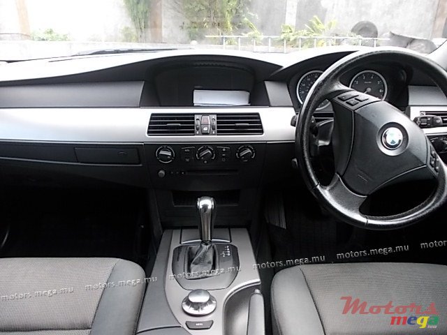 2004' BMW 5 Series 520 I photo #5