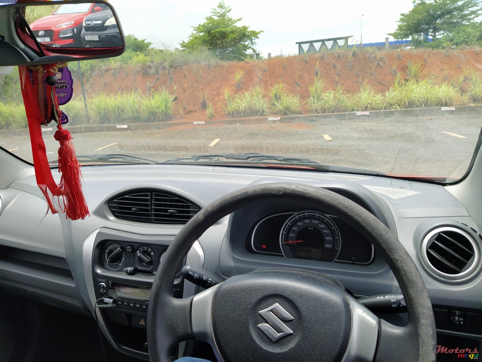 2015' Suzuki Alto photo #7