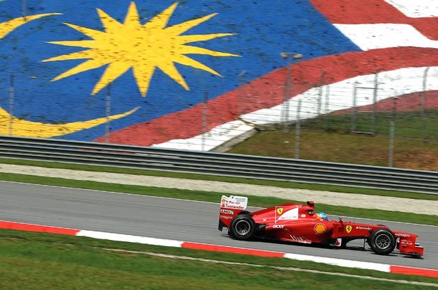 Scuderia Ferrari Displaces Relatives of Missing Passengers at Malaysian Hotel