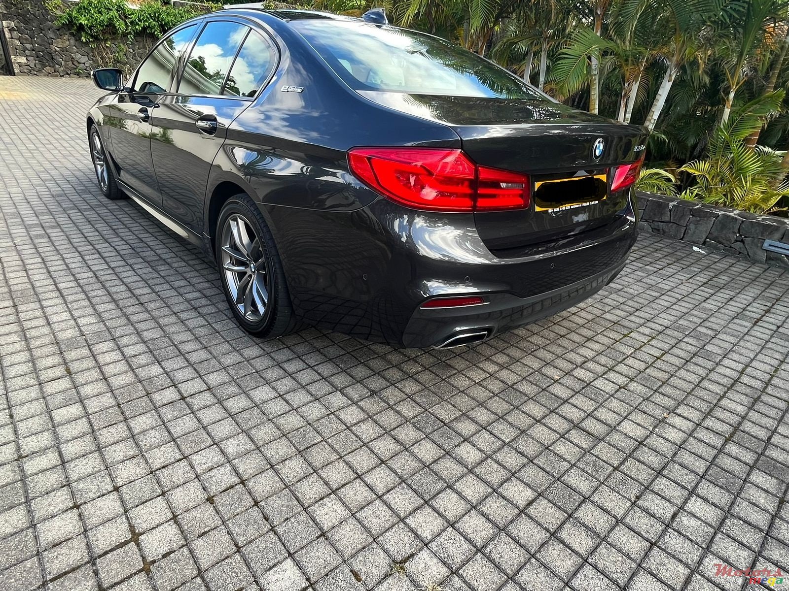 2018' BMW 530 photo #2