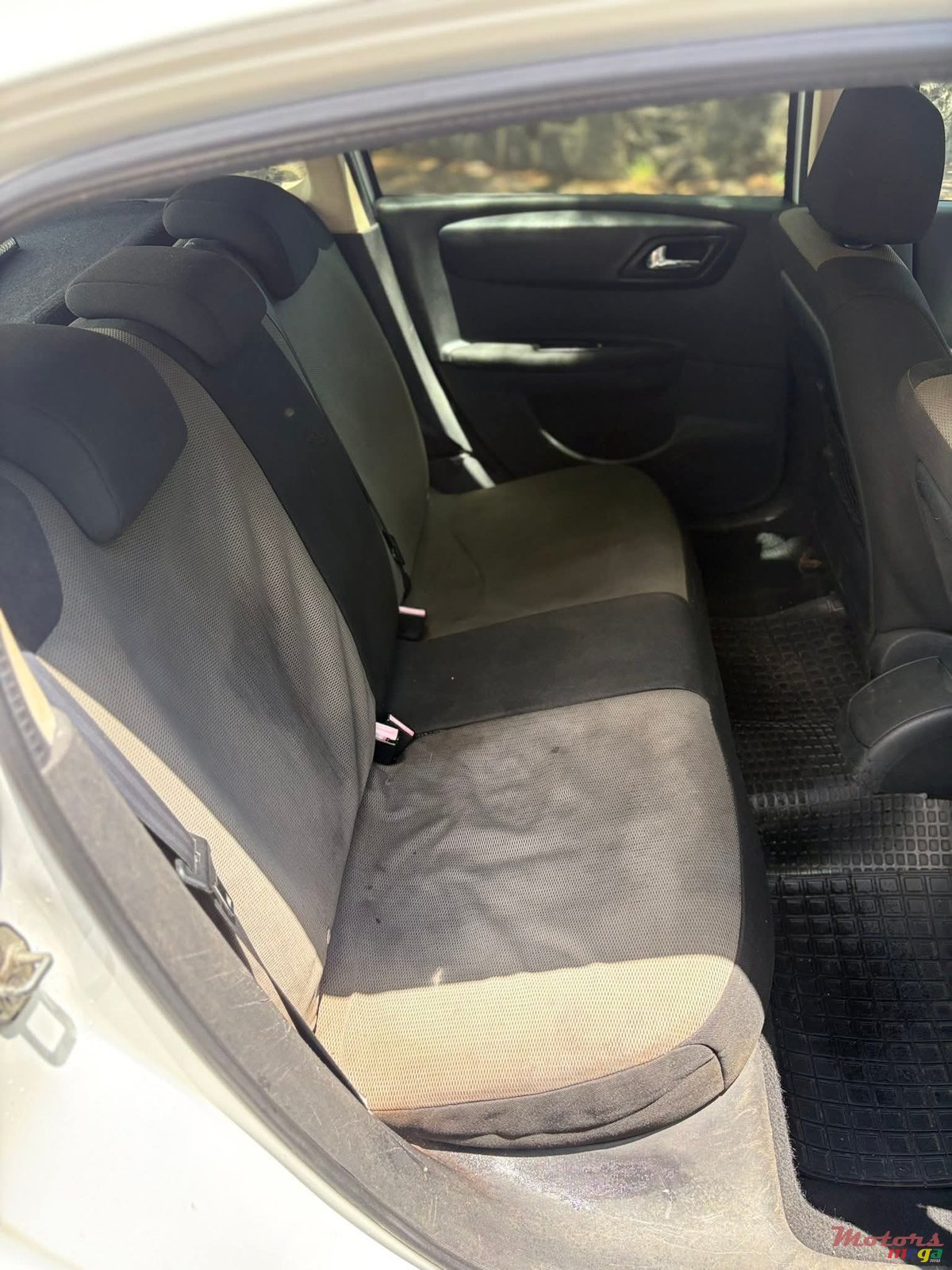 2011' Citroen C4 photo #7