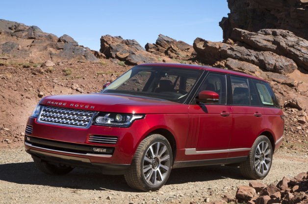 Land Rover Sees 4-Month Wait for New Models, Running Plant 24-Hours a Day