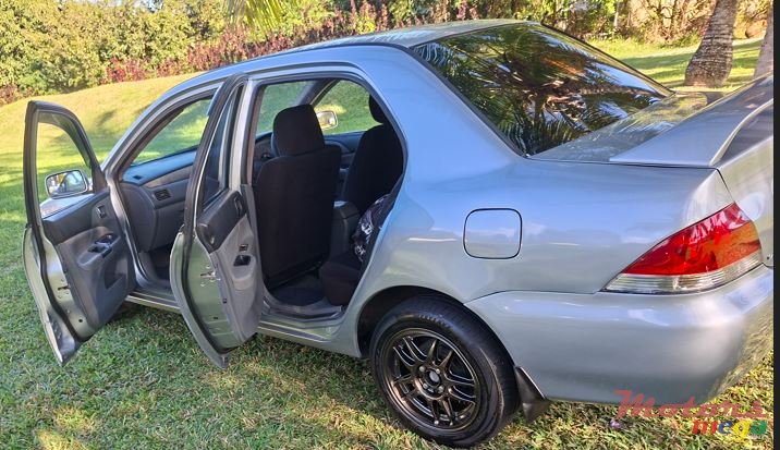 2005' Mitsubishi Lancer photo #7