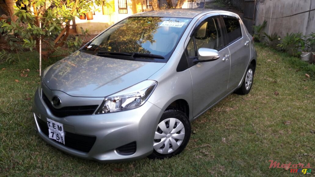 2014' Toyota Vitz photo #2
