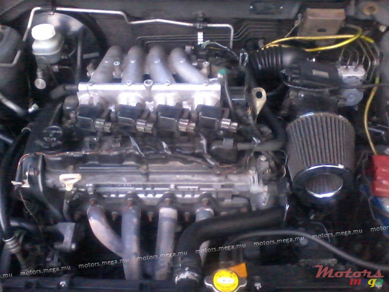 2000' Mitsubishi Lancer photo #3