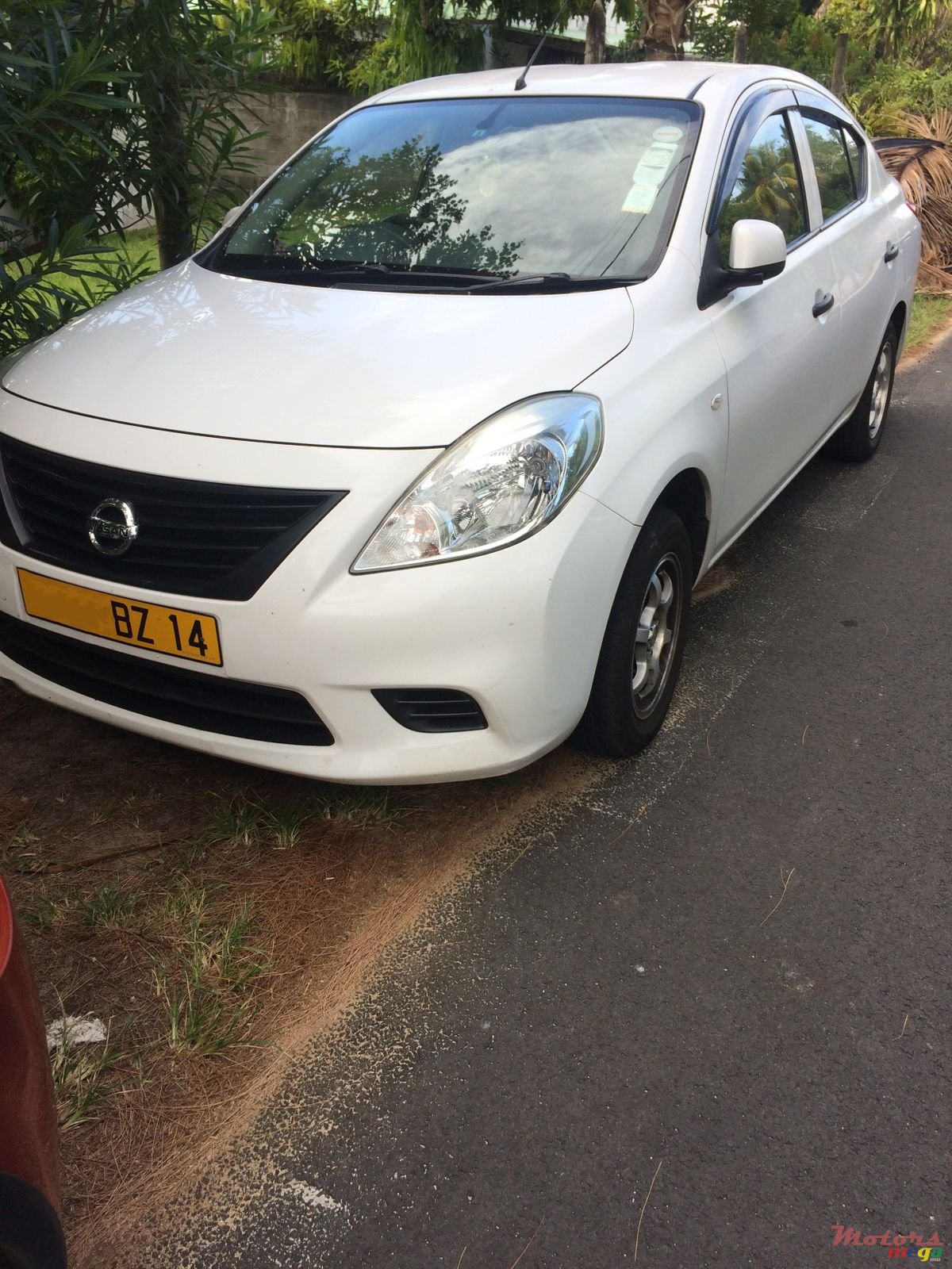 2014' Nissan Almera photo #5