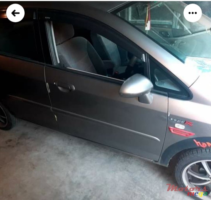 2006' Honda City photo #2