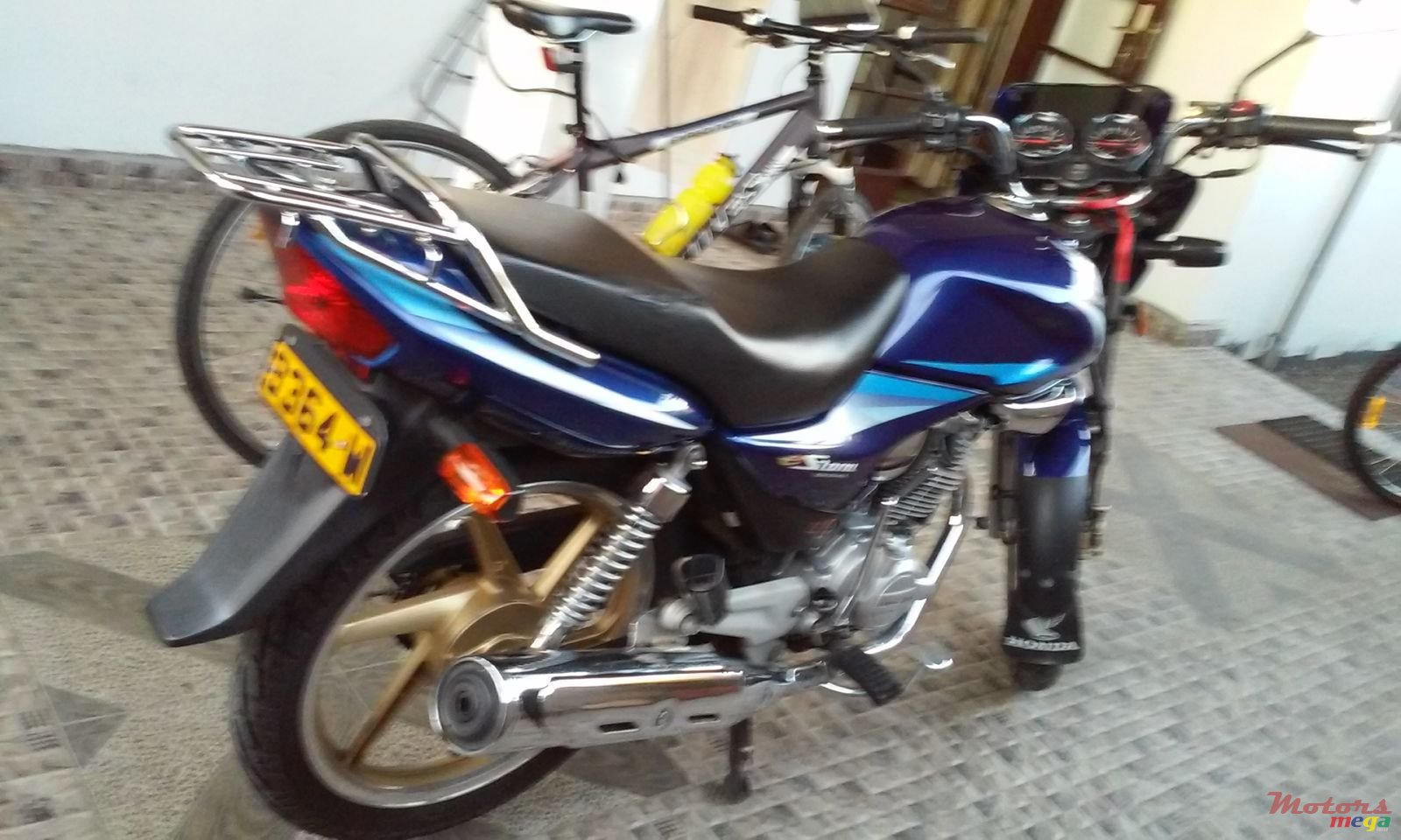 2011' Honda photo #4