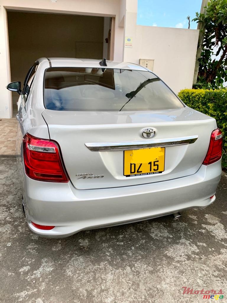 2015' Toyota Axio photo #2