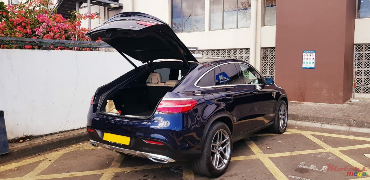 2017' Mercedes-Benz GLE 350d photo #3