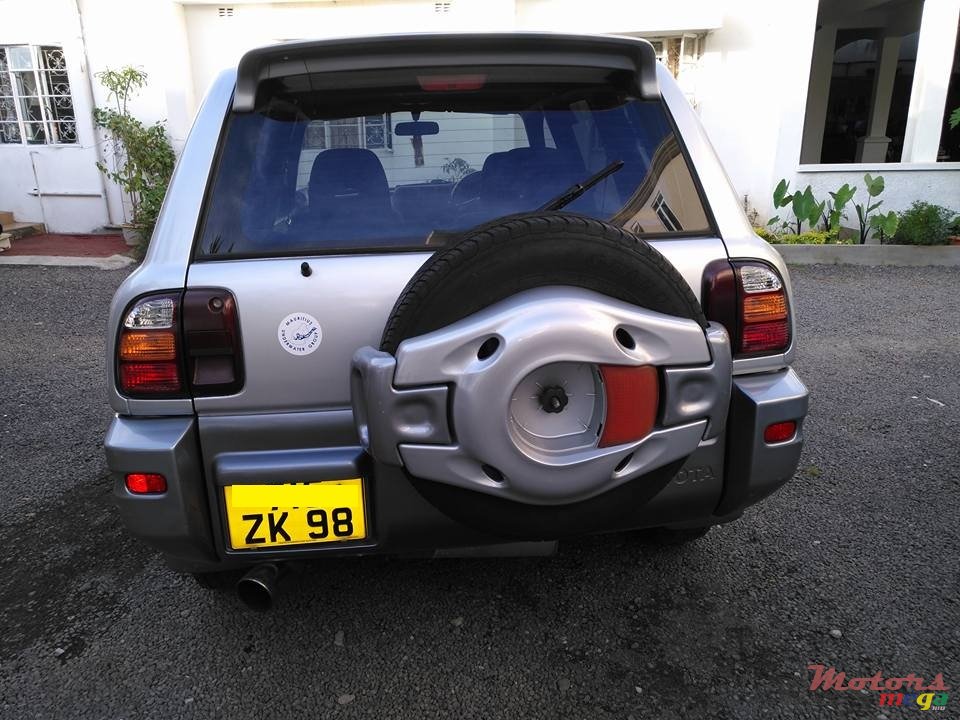 1998' Toyota RAV4 photo #4