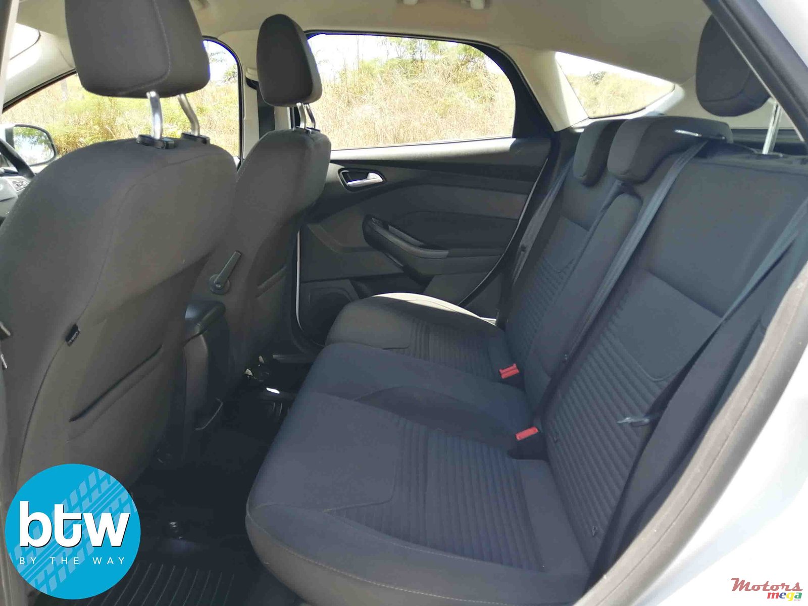 2015' Ford Focus photo #4