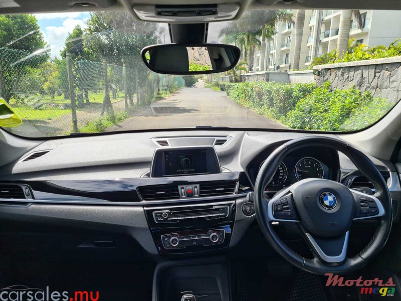 2018' BMW X1 SDrive 18i photo #6
