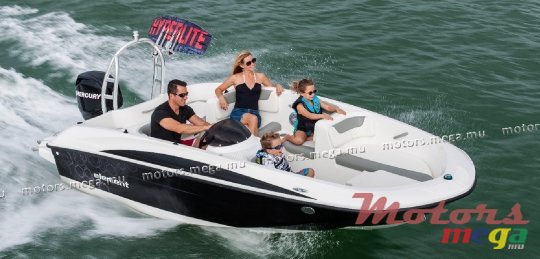 2014' Bayliner speed boat photo #1