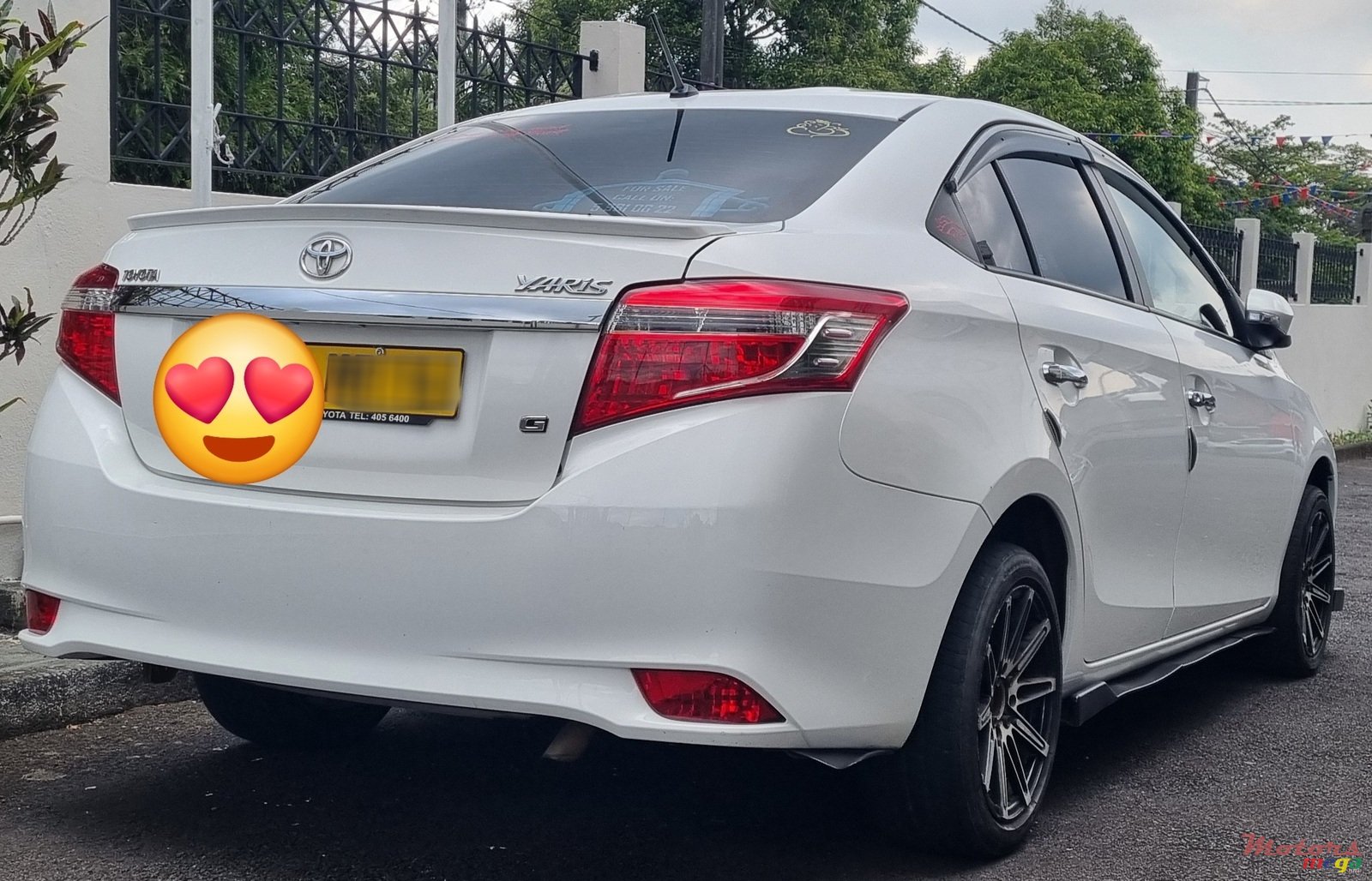 2014' Toyota Yaris photo #3