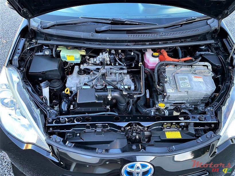 2012' Toyota Aqua Auto 1.5L JAPAN photo #5