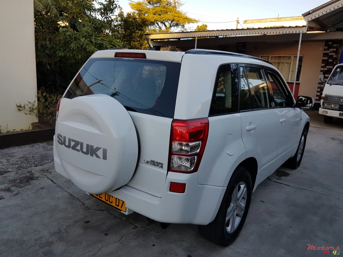 2007' Suzuki Grand Vitara photo #3