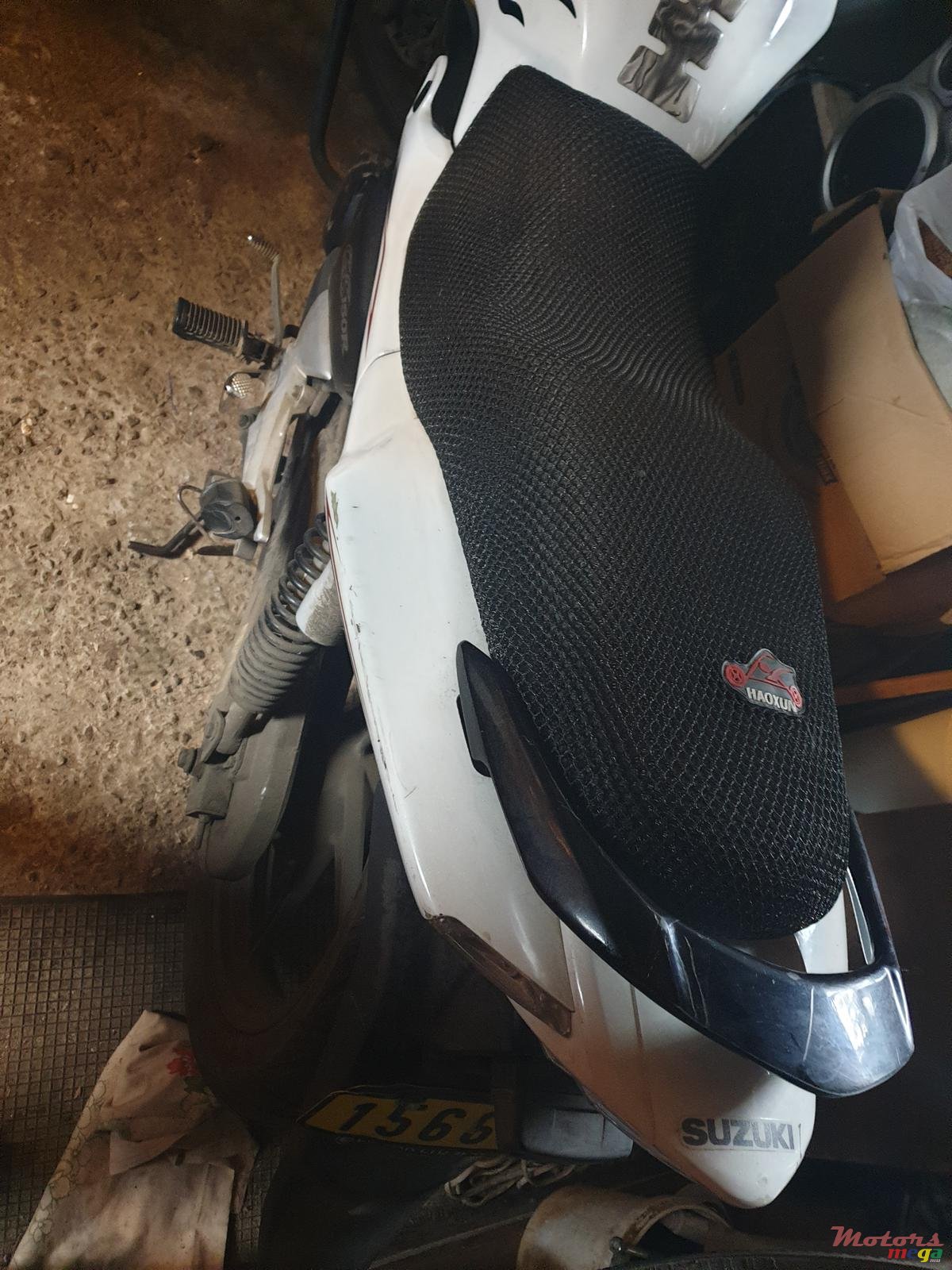 2015' Suzuki GS150R photo #4